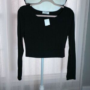 ZENANA NWT Long Sleeve Scoop Neck Black Cropped Top L*
